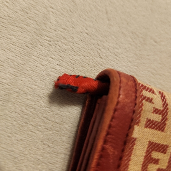 Fendi Zucca Wallet in Preowned Condition - Picture 12 of 12